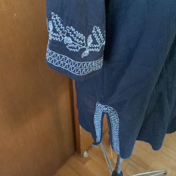 Old Navy black w/ silver embroidery tunic dress blouse L - Picture 3 of 8